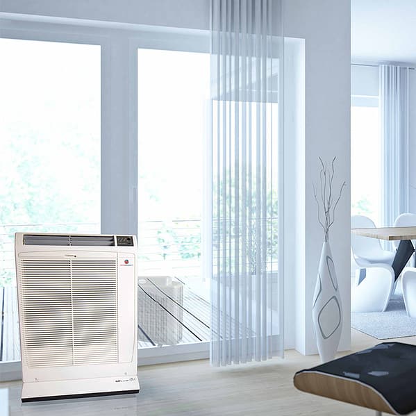 CoolAir Split im Wohnbereich direkt am Fenster platziert